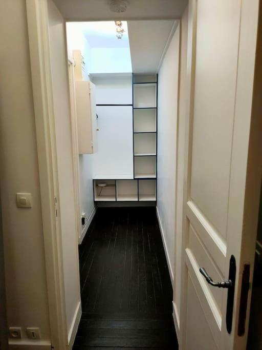 Appartement Les Abbesses Paris Ngoại thất bức ảnh